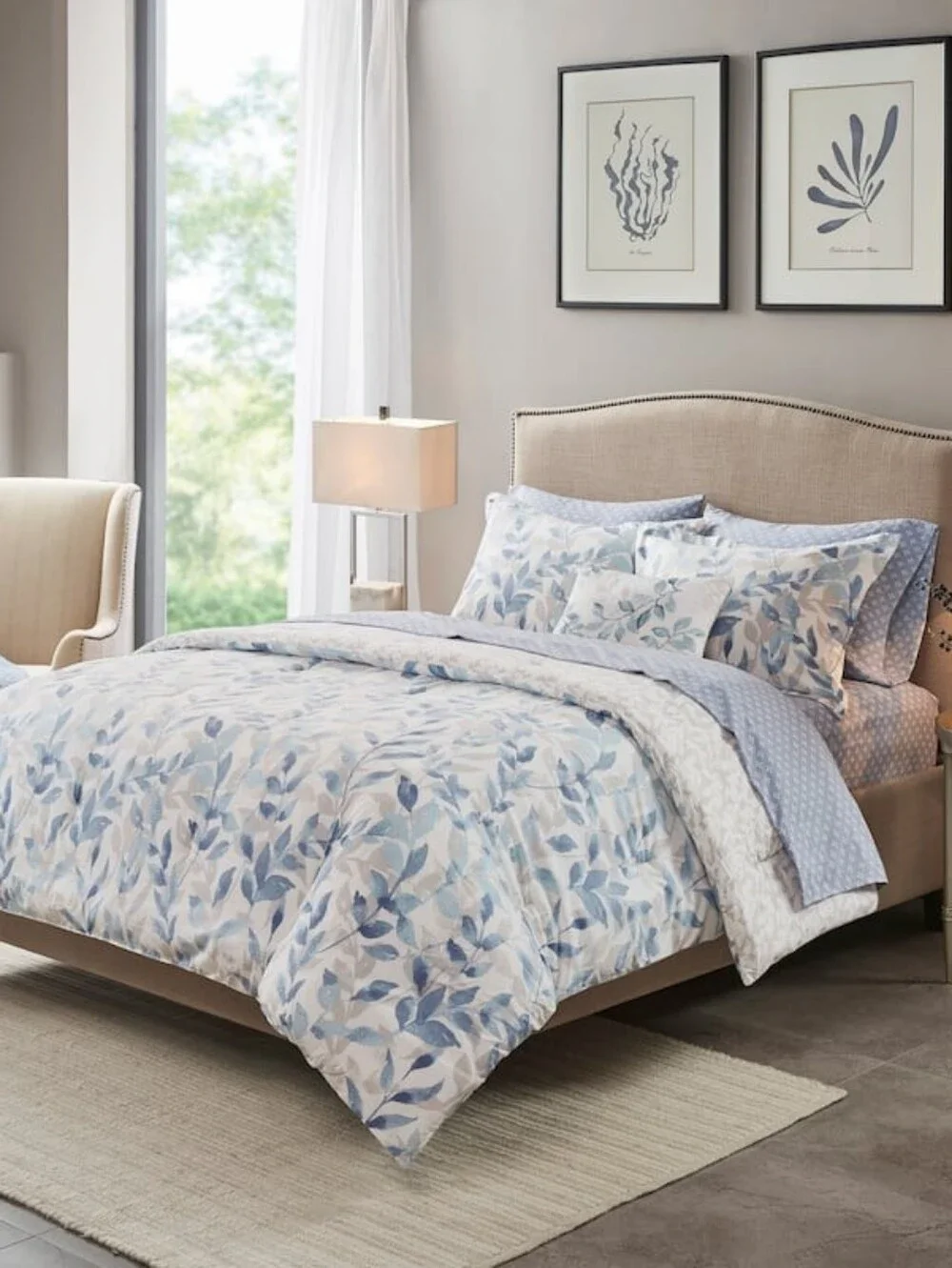 Madison Park Essentials Thelma Reversible 8pc Queen Comforter Set w/ Sheet Set.